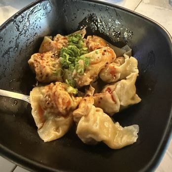 OI Juicy Dumpling & Ramen - Chili oil wontons - Comfort Food Near Me - Cypress, Texas