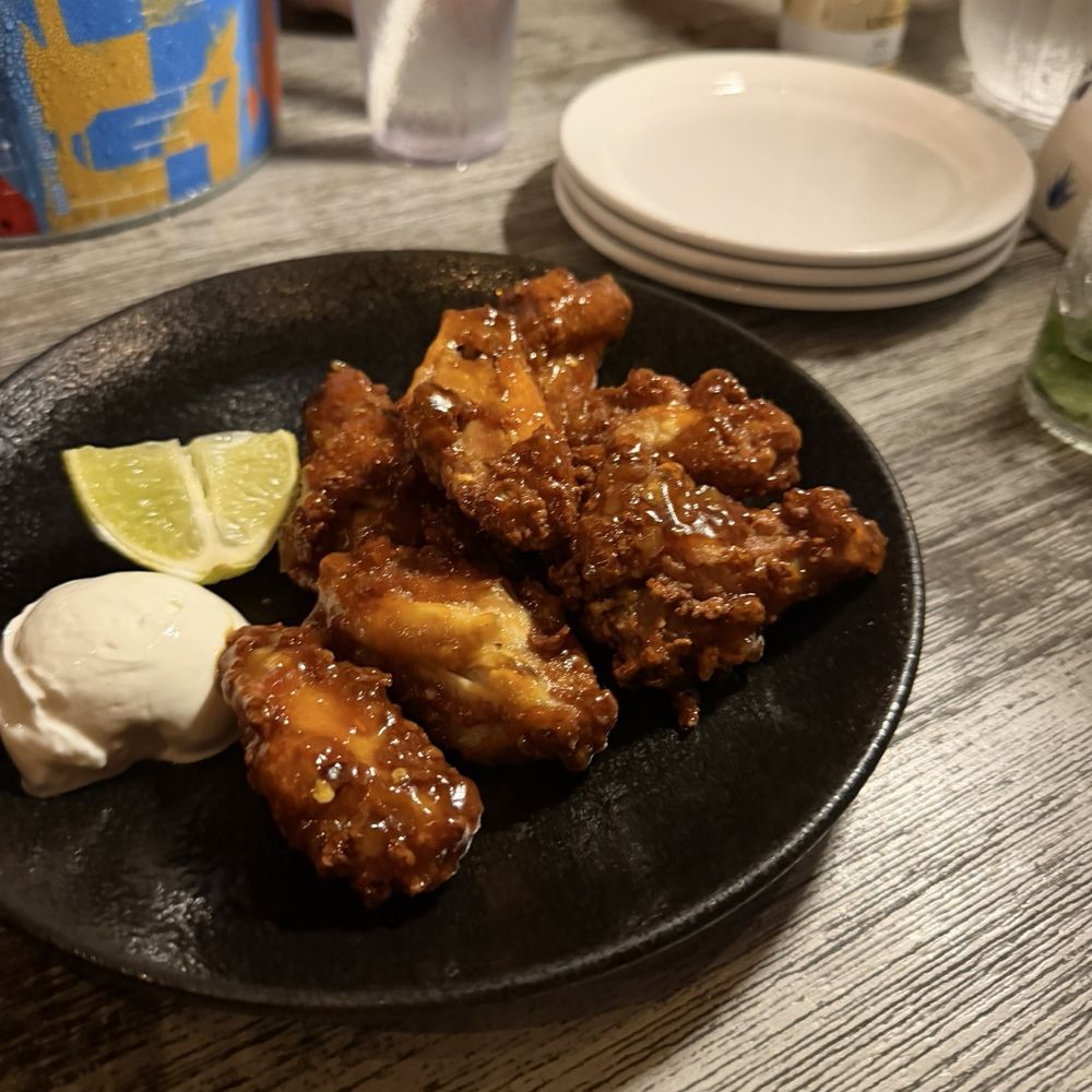The habanero chicken wings. The habanero chicken wings.