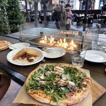 Mizza - Arugula and Prosciutto Pizza - Italian Near Me - Santa Barbara, California