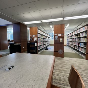 Westover Branch Library - Libraries Near Me - Arlington, Virginia
