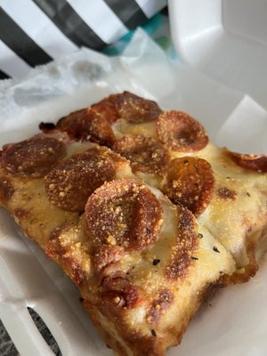Nona's NY Pizza by null