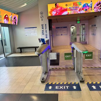 Westlake Station - 4/26: entrance - Train Stations Near Me - Seattle, Washington Westlake Station - 4/26: entrance - Train Stations Near Me - Seattle, Washington