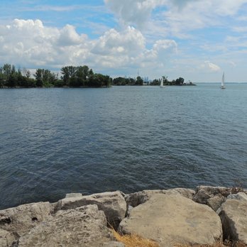 Mimico Linear Park - Parks Near Me - Etobicoke, Ontario Mimico Linear Park - Parks Near Me - Etobicoke, Ontario
