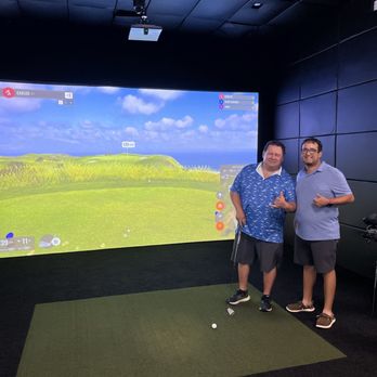 The Jacket - Gold simulator and great friends. - Sports Bars Near Me - Mansfield, Texas