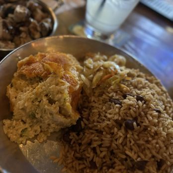 Tastee Spoon - Mac and Cheese Rice and Peas - Caribbean Near Me - Dunwoody, Georgia