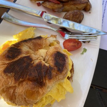 Angry Moon Cafe - Wine Bars Near Me - Palm Beach Gardens, Florida
