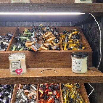 Bath & Body Works - Cosmetics & Beauty Supply Near Me - Sunrise, Florida Bath & Body Works - Cosmetics & Beauty Supply Near Me - Sunrise, Florida