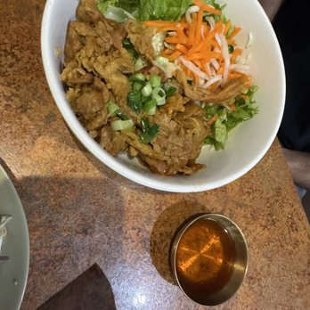 Fresh Bowl - Vermi Grilled Pork - Vietnamese Near Me - Austin, Texas Fresh Bowl - Vermi Grilled Pork - Vietnamese Near Me - Austin, Texas