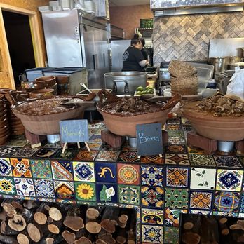 Pezcow - Buffet Menudo 100%    Sunday buffet  It was great for the $25 all you can eat  Not a large variety but was is there was GREAT - Mexican Near Me - Windsor, California