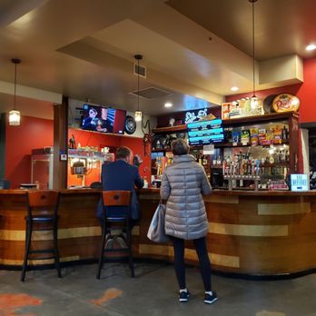 Screenland Armour - Bar area - Cinema Near Me - North Kansas City, Missouri