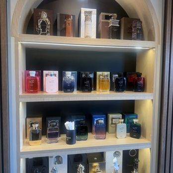 Daren Perfume - Wonderful selection of Middle East perfumes 10 out of 10 service and knowledge here ! - Wholesalers Near Me - Anaheim, California Daren Perfume - Wonderful selection of Middle East perfumes 10 out of 10 service and knowledge here ! - Wholesalers Near Me - Anaheim, California