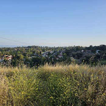 Lookout Trail - View south from the initial incline. - Hiking Near Me - Granada Hills, California Lookout Trail - View south from the initial incline. - Hiking Near Me - Granada Hills, California