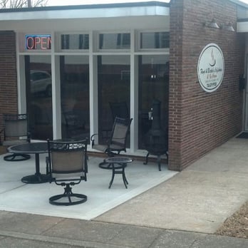 Floyd & Blackie's - Coffee & Tea Near Me - Cramerton, North Carolina