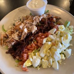 Porter Brew & Que Brewery - Cobb salad.