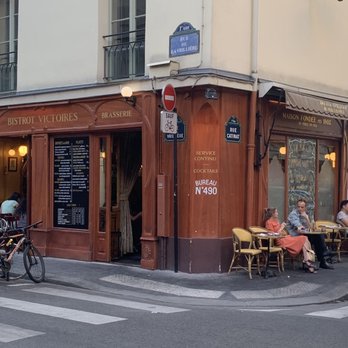 Victoires - View from the street - French Near Me - Paris, 75