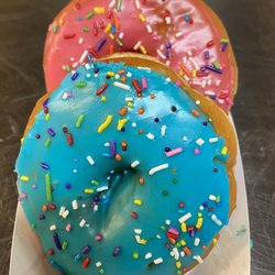 DonutMakes