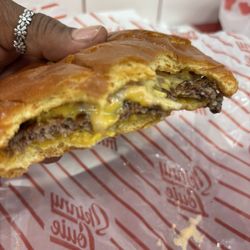 Skinny Louie - Looks great inside. Needed more pickles.