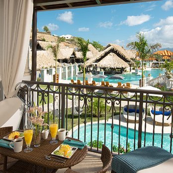 Honeymoon Headquarters - Sandals Grenada - Travel Agents Near Me