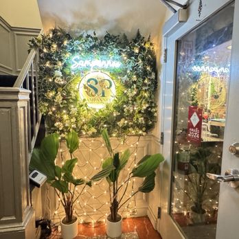 Sampannee Thai - Entrance - Thai Near Me - Washington, DC, District of Columbia