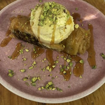 Mamakas Taverna - Baklava - Greek Near Me - Toronto, Ontario
