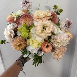 Sweet Pea Floral and Gift