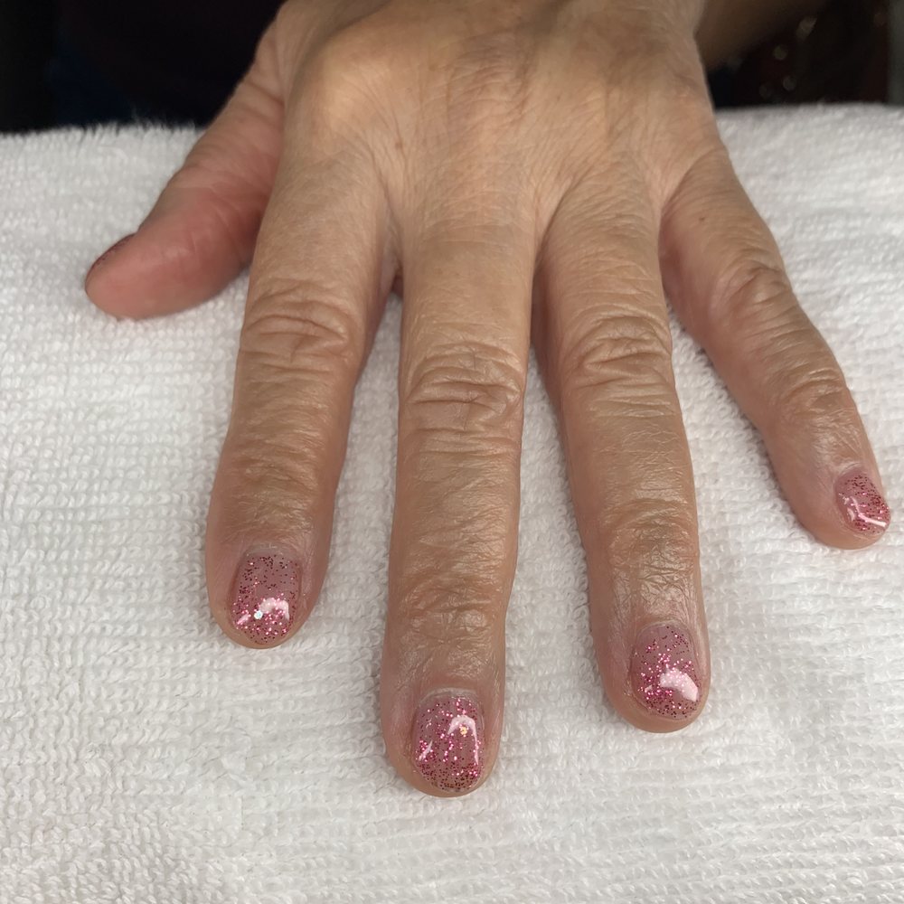 Anny Nails - Horrible manicure and spotty glitter polish - Nail Salons Near Me - Escondido, California