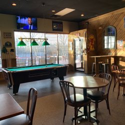 Rich and Ernie’s Bar & Grill - Bar side seating & pool table