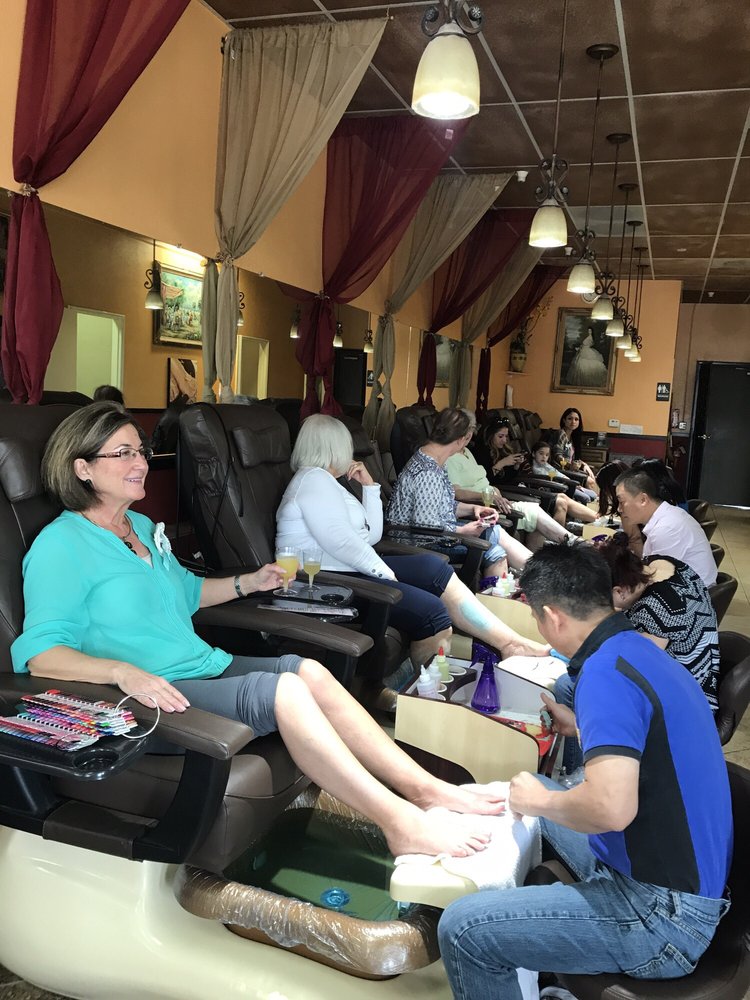 NAILS ADVANTAGE 69 Photos & 74 Reviews Nail Salons 2351 Sunset