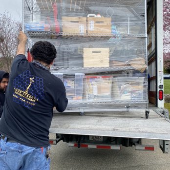 Four Seasons Moving & Storage - Utility cart was transported without unloading contents and wheel broke as a result - Movers Near Me - Tukwila, Washington Four Seasons Moving & Storage - Utility cart was transported without unloading contents and wheel broke as a result - Movers Near Me - Tukwila, Washington