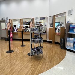 Walgreens - Interior