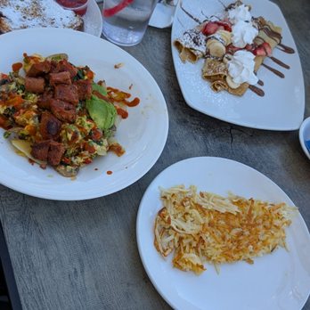 Broken Yolk Cafe - American Near Me - Buena Park, California Broken Yolk Cafe - American Near Me - Buena Park, California