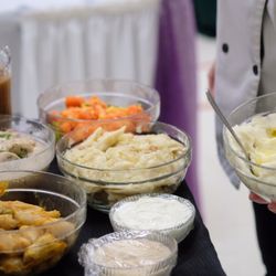 Paulina's Catering - Head Table service is served family style with plenty bowlfuls of fresh, hot and DELICIOUS dishes!! And its included in our pricing!!