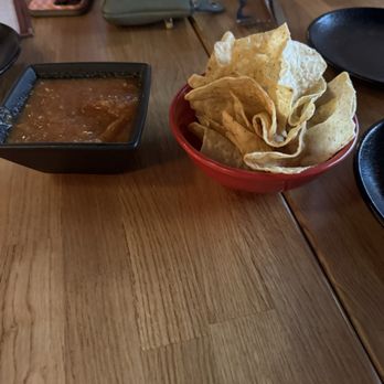 Luz Roja Tex Mex - Chips & Salsa - Mexican Near Me - San Antonio, Texas