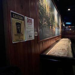 Muskellounge And Sporting Club - Shuffleboard