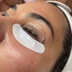 Missfit Essentials - Lash lift post facial