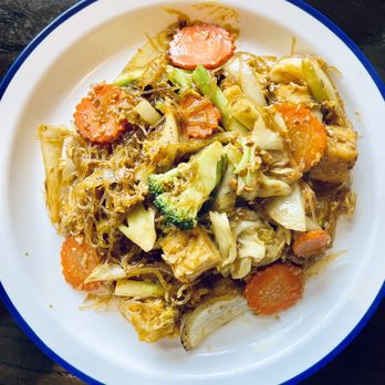 Thai Square - Singapore noodles with tofu - Thai Near Me - Portland, Oregon Thai Square - Singapore noodles with tofu - Thai Near Me - Portland, Oregon