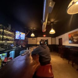 Bucky's Cocktail Lounge - Bar area