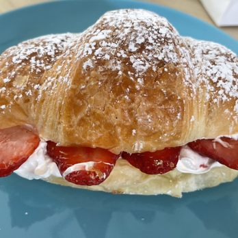 Hamada-ya - Strawberry croissant - Bakeries Near Me - Costa Mesa, California Hamada-ya - Strawberry croissant - Bakeries Near Me - Costa Mesa, California