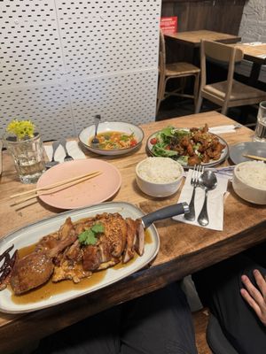 Chomp Chomp Thai kitchen by null