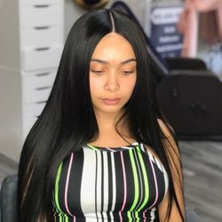 Yes Hunnie Extension Bar - Icon install Yes Hunnie hair &closure was used