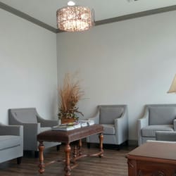 Wineburg Family Dentistry - Welcoming waiting room.