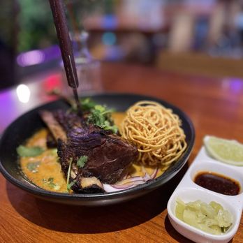 Pink Pepper - Thai Near Me - Los Angeles, California