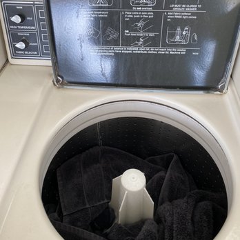 Las Posas Coin-Op Laundry - Laundromat Near Me - Camarillo, California Las Posas Coin-Op Laundry - Laundromat Near Me - Camarillo, California