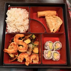 Dragon Bowl Sushi & Asian Fusion - Hibachi Lunch Shrimp Bento with Veggies