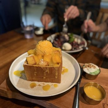 U :Dessert Story - Mango Sticky Rice Toast - Desserts Near Me - Berkeley, California U :Dessert Story - Mango Sticky Rice Toast - Desserts Near Me - Berkeley, California