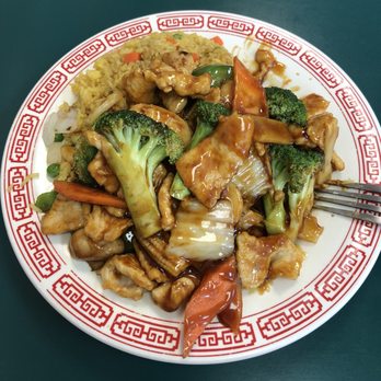 China Wok - Chicken w/mixed vegetables - Chinese Near Me - Lemoyne, Pennsylvania