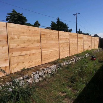 5 Star Home Improvements - Finished horizontal cedar fence - General Contractors Near Me - Cedar Hill, Texas