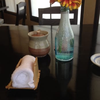 Kanda Sushi - Hot towel for your hands, not your face. I used it on my face anyway and damn it felt good. - Sushi Bars Near Me - Thousand Oaks, California
