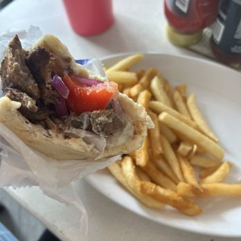 Spiro's Mediterranean Cuisine - Lamb-Beef Gyro Platter - Mediterranean Near Me - La Jolla, California Spiro's Mediterranean Cuisine - Lamb-Beef Gyro Platter - Mediterranean Near Me - La Jolla, California