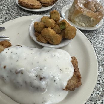 Ginger Brown's Old Tyme Restaurant & Bakery - Chicken Fried Steak with fried okra, fried green tomatoes and cinnamon roll. - American Near Me - Fort Worth, Texas